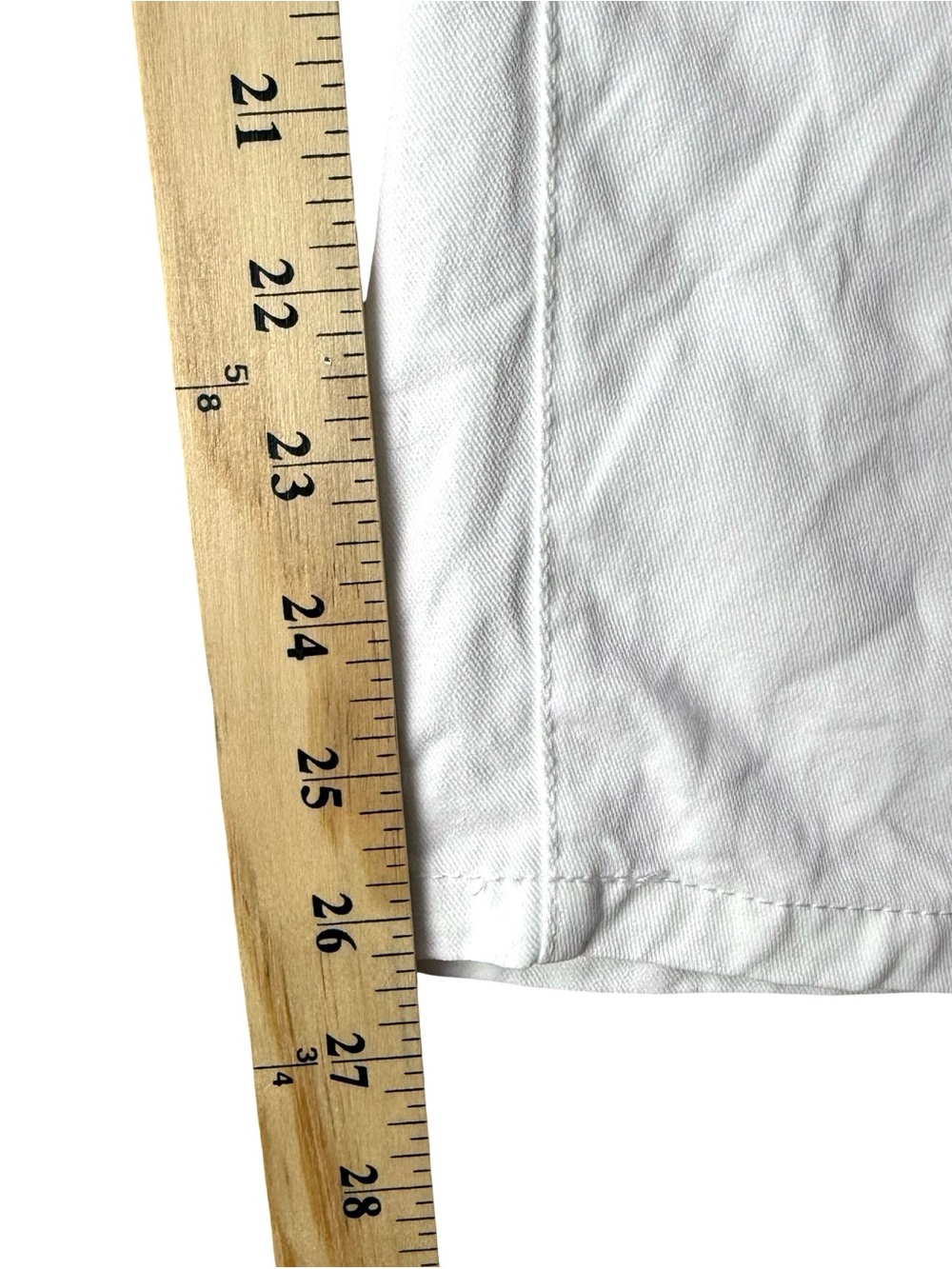 Velvet by Graham & Spencer White
Brylie Cotton Sanded Twill Utility Barrel Pant. - Picture 8 of 12
